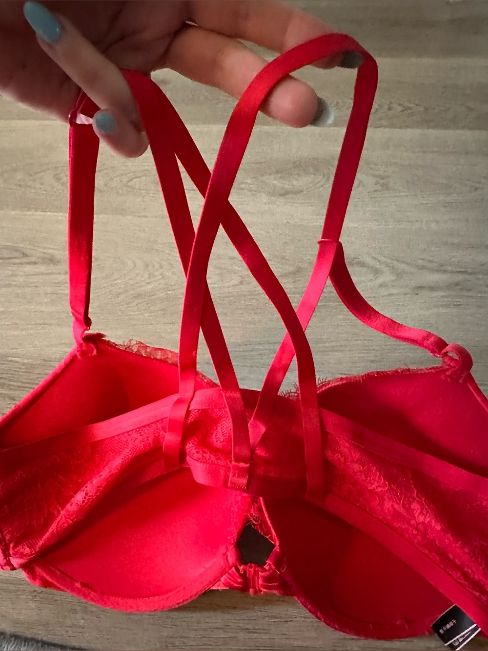 Victoria’s Secret Red Lace Bombshell Plunge Bra adds 2 cup sizes 38C - Picture 4 of 7